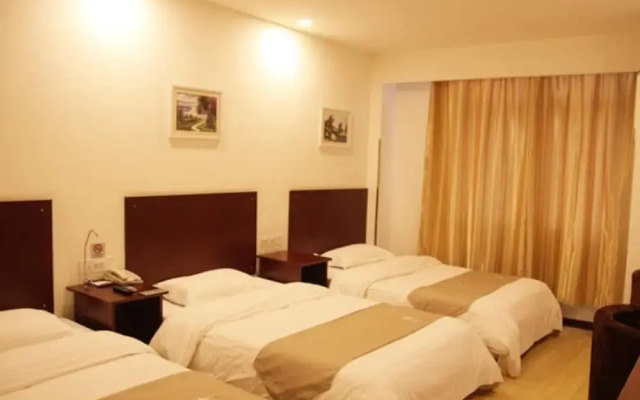 GreenTree Alliance Jinan Licheng Town Yaohua Road Yaoqiang Airport Hotel