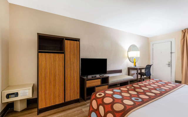 Super 8 by Wyndham Florida City/Gateway to Keys/Everglades
