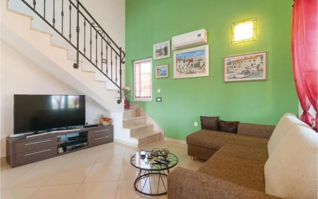 Holiday home Neoric 2