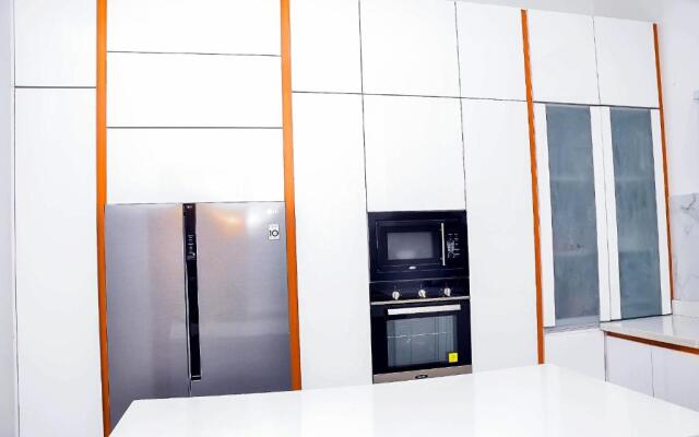 Well Furnished Luxury 1 Bedroom @ America Luxury Extended Stay