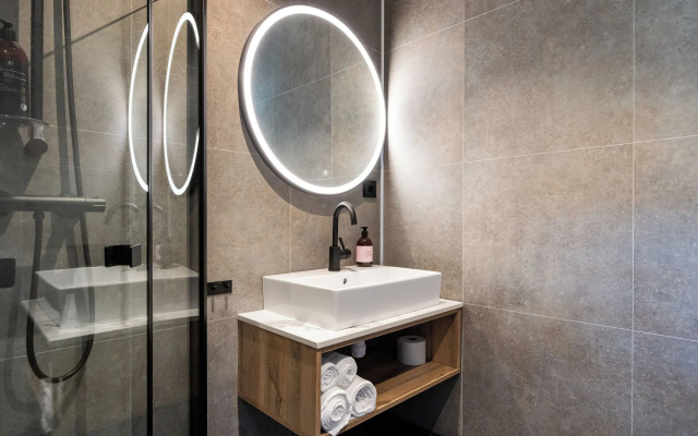 Stryn House Apartments & Hotel