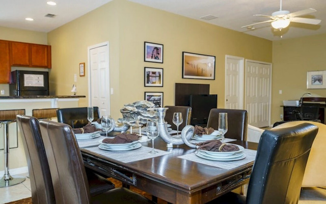 Crystal Cove by Fairytale VR