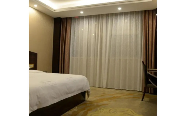 Tiecheng Hotel East Railway Station