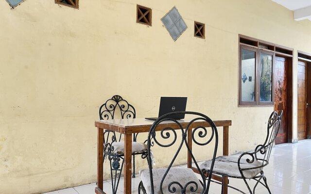 OYO Life 93398 Sudimoro Guest House Syariah