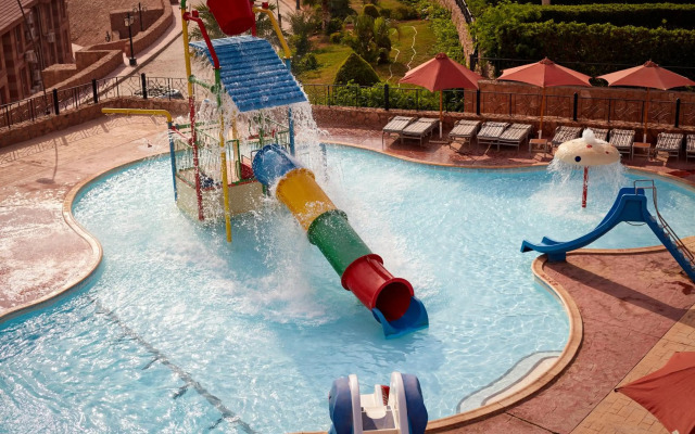 Coral Sea Beach & Aqua Park