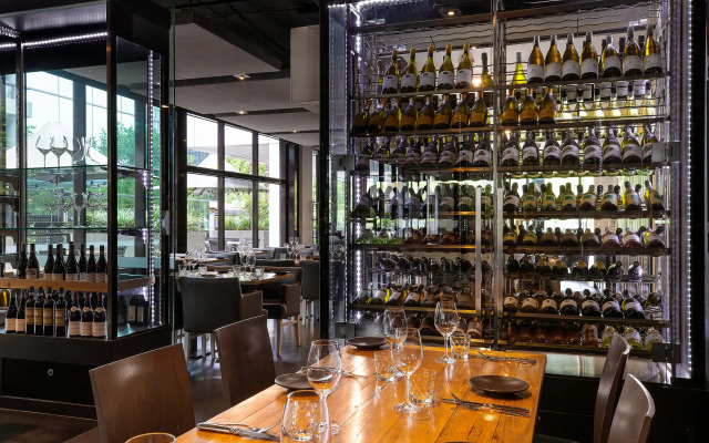 Oaks Melbourne St Kilda Road Hotel