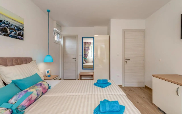 Coloured Rooms