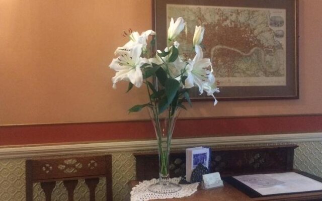 Crescent Hotel