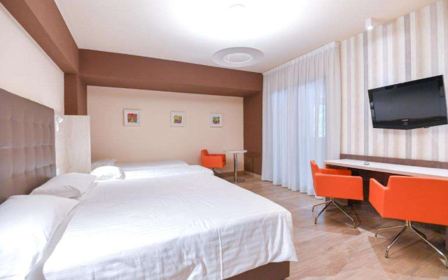 BHotel