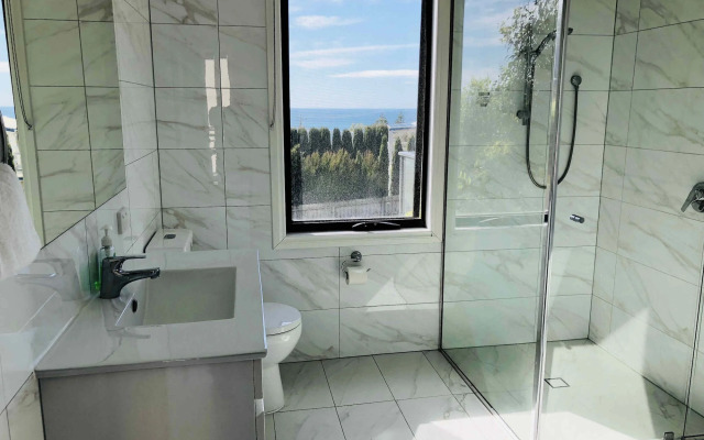 Apollo Bay Seal Apartments