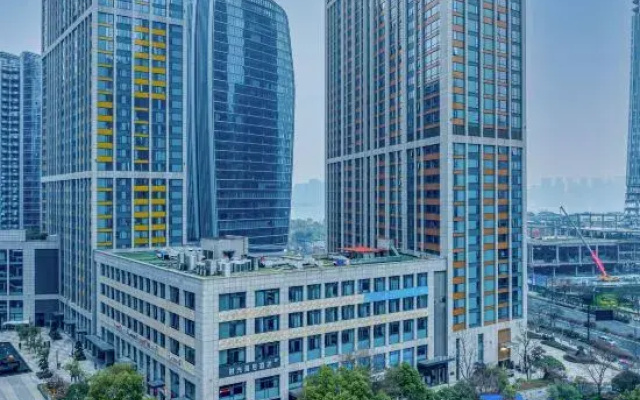 Yunting Hotel (Hangzhou Expo Center Subway Station Olympic Expo City)