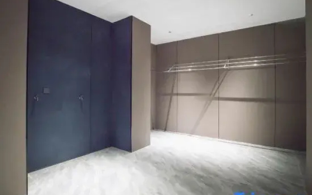 Jinhuang Future Hotel (Mengzi Min'an Road)