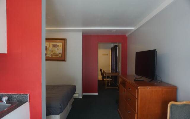 The Mighty Fraser Motel