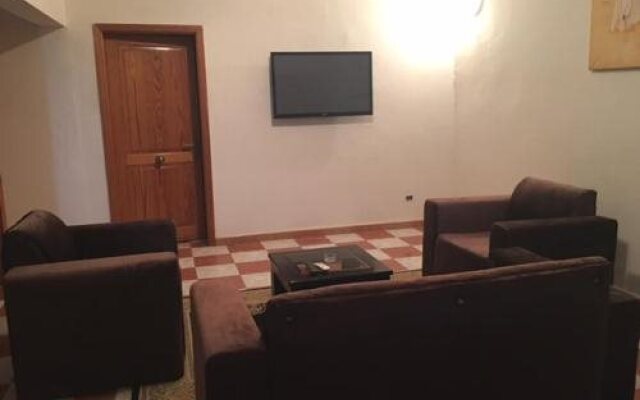 Hotel Emira