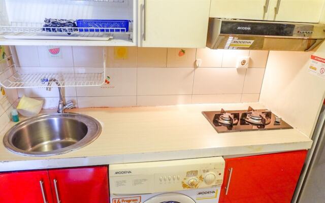 Simply Homey Gardenia Boulevard Apartment