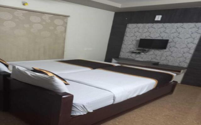 OYO 28131 Bhimas Residency