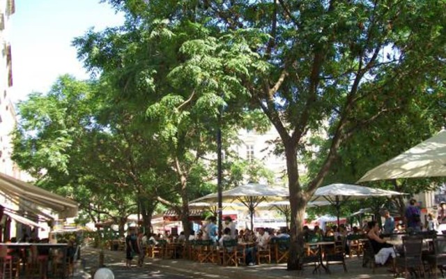 Central PARKING-GRATUIT Climatisation Studio