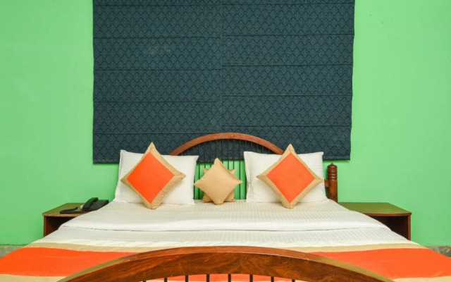 OYO 15625 Royal logix