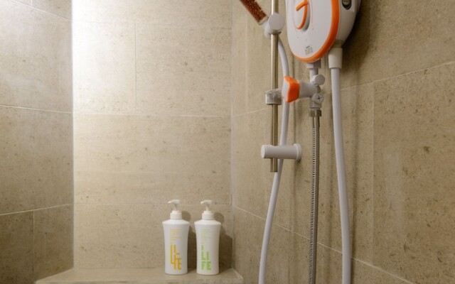 3-Bedrooms Gurney Terrace 9 - iB12