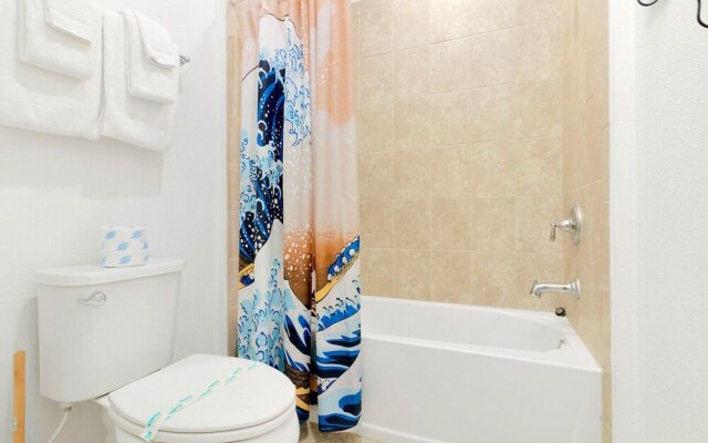 Stylish 3BR Townhouse With Pool Near Disney