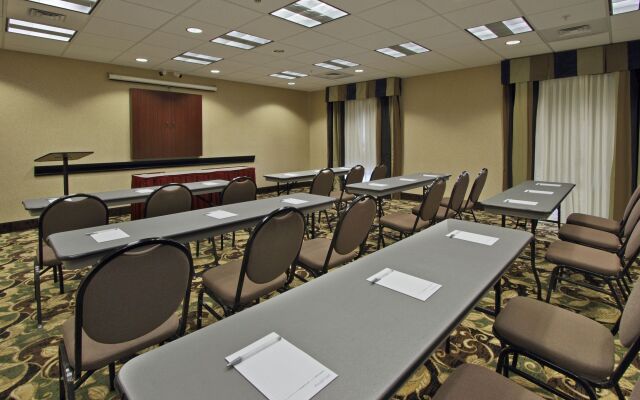 Hampton Inn & Suites Alexandria