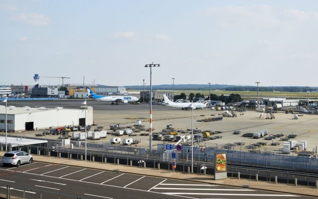 Moxy Cologne Bonn Airport