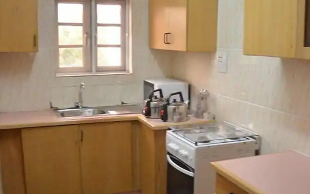 Junbic Apartment and Suites