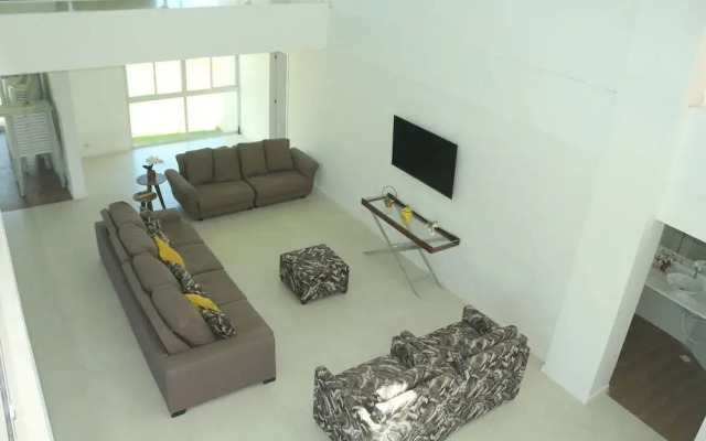Mansao 6 suites c piscina e jacuzzi 082M