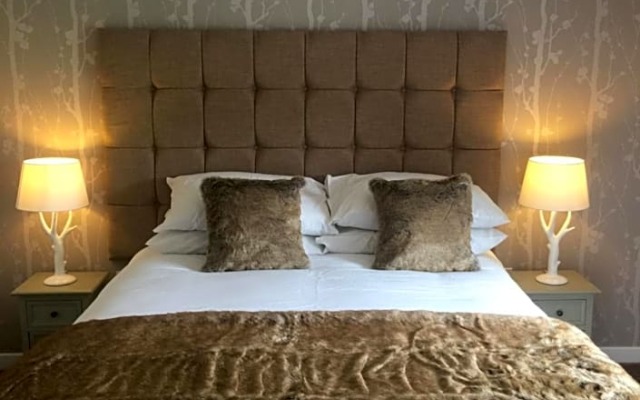 Pitlessie Inn and Pantry
