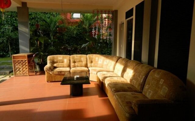 Hotel Atina