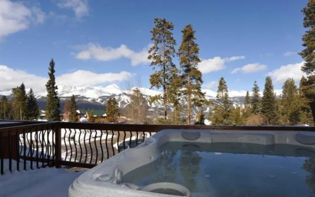 RedAwning Clubhouse #50