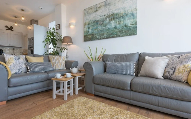 Hepworth Apartment