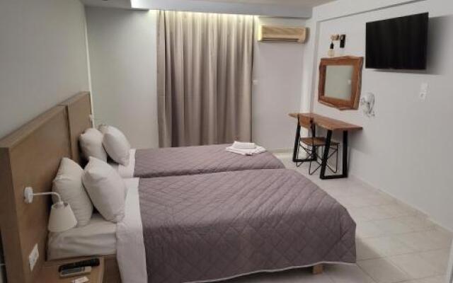 Jannos Beach hotel