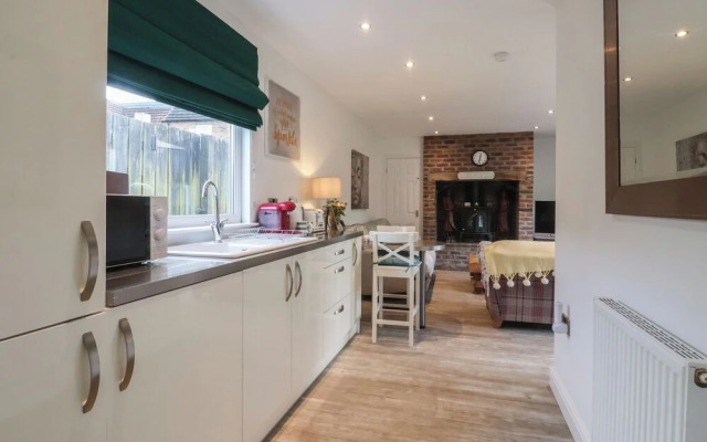 Ellesmere Cottage