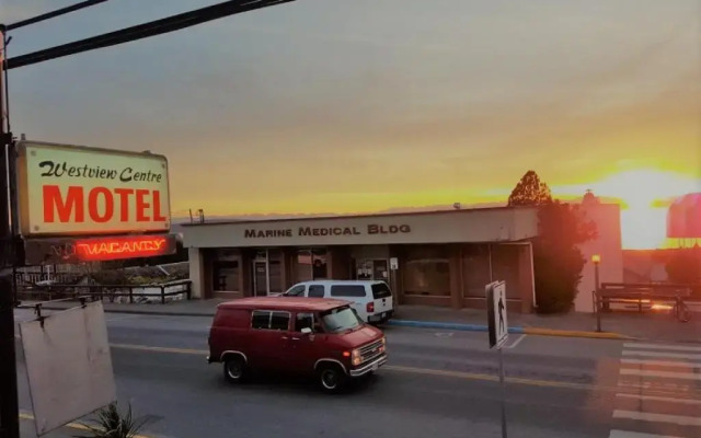 Westview Centre Motel Ltd.