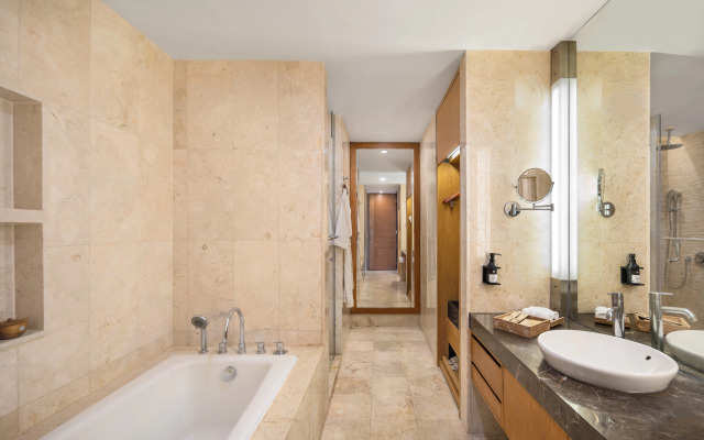 Pullman Bali Legian Beach