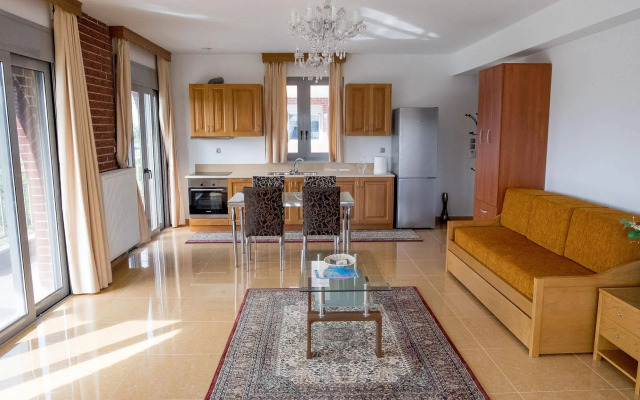 IonionStar Hotel