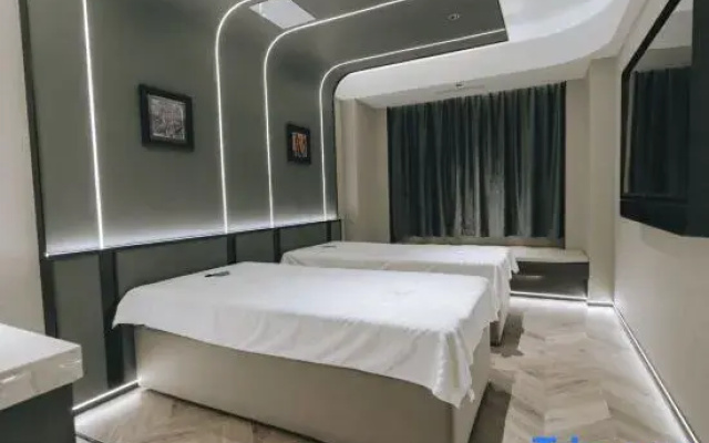 Xinzhou Weiena Hotel International (Qiyi North Road)