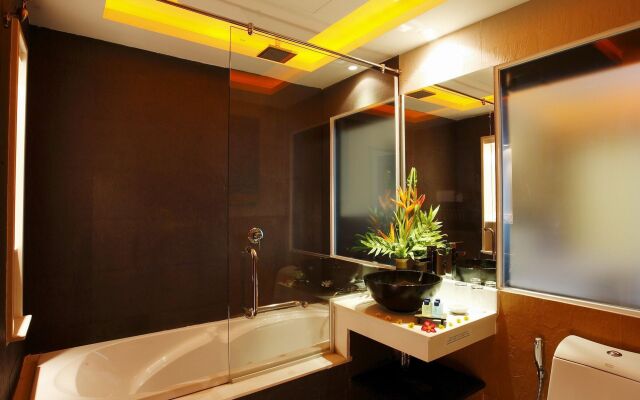 R-Mar Resort and Spa