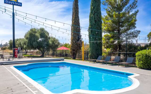 Days Inn by Wyndham Red Bluff