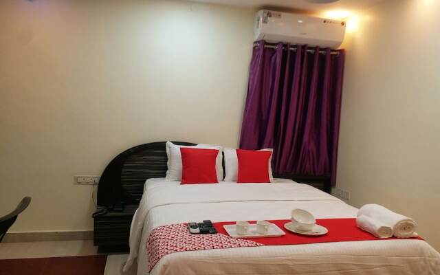 OYO 12812 Four Seasons Villa