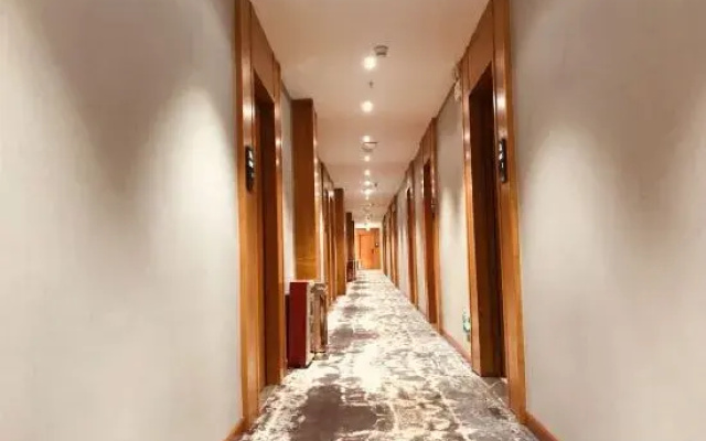 MeiYe Hotel (Guangzhou Shixi Subway Station)