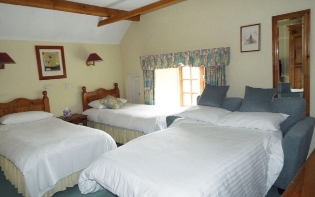 Roade House Hotel