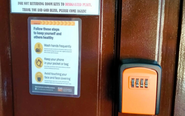 V.F. Riton Apartelle