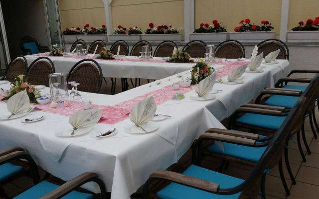 Hotel & Restaurant Park Cafe ISA