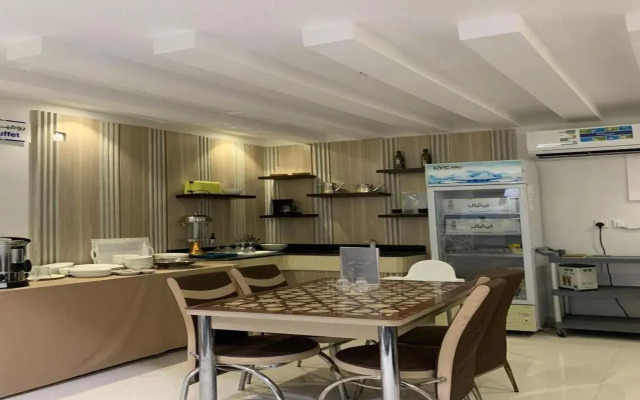 Dream Half Hotel