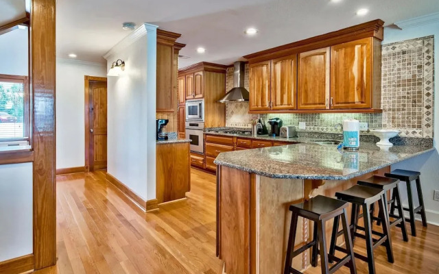 Green Reef Townhomes by Resort