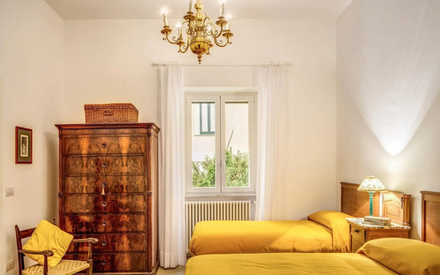 La Casa Bianca Pool And Garden