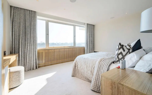 Regents Park Penthouse