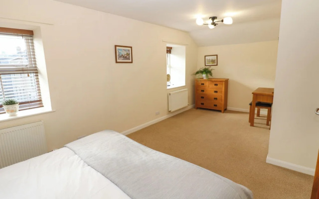 3 Eden Lodge